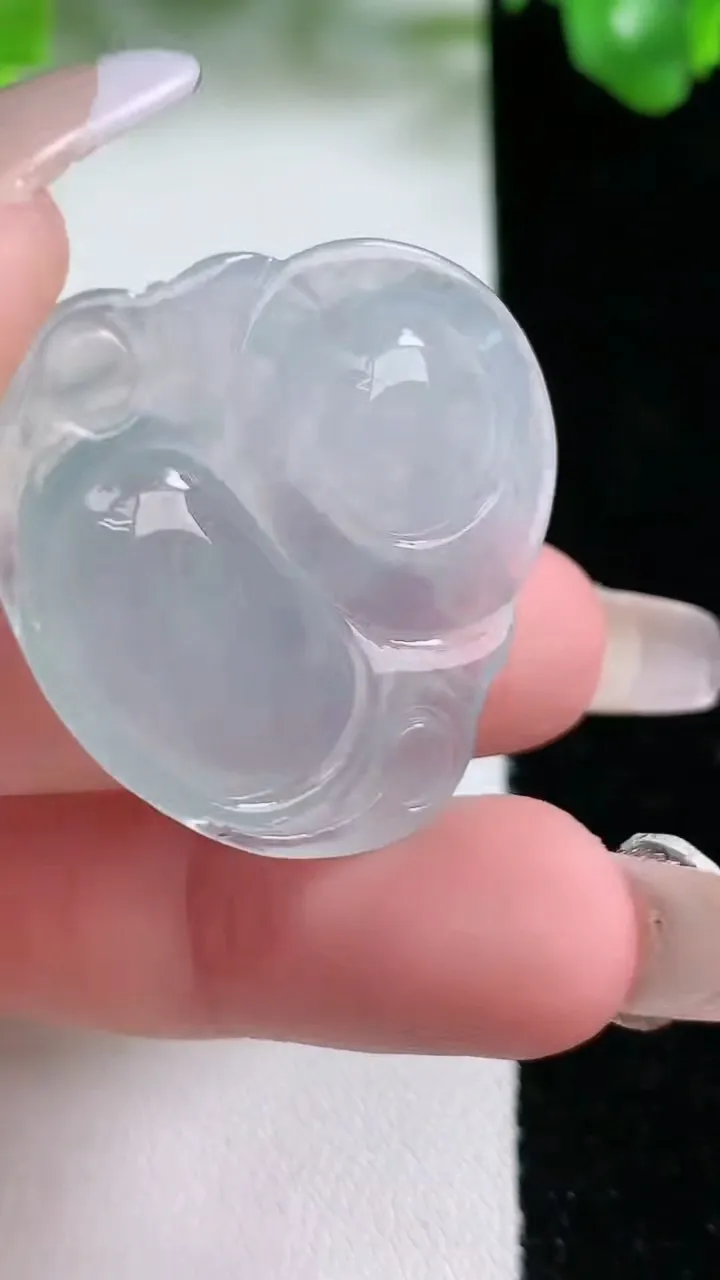 天然A货翡翠佛公吊坠，尺寸31.2-33.2-6，重量:9.12g
1月21日