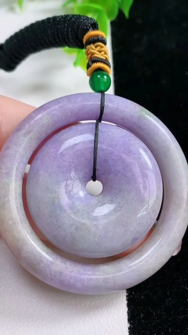 天然A货翡翠紫罗兰母子平安扣吊坠，尺寸53.6-7.6/36.2-7.9
1月21日