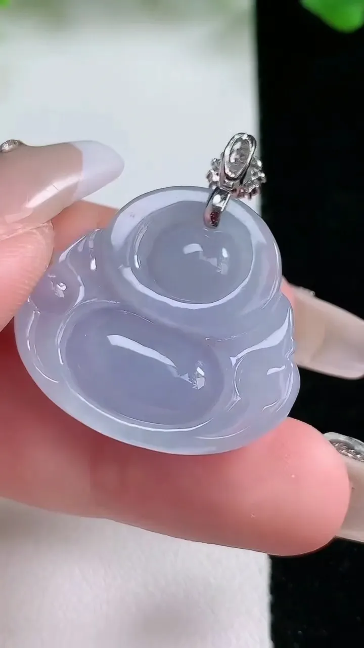 天然A货翡翠18K金紫罗兰佛公吊坠，尺寸25.8-28-8.5，重量:9.93g
1月21日