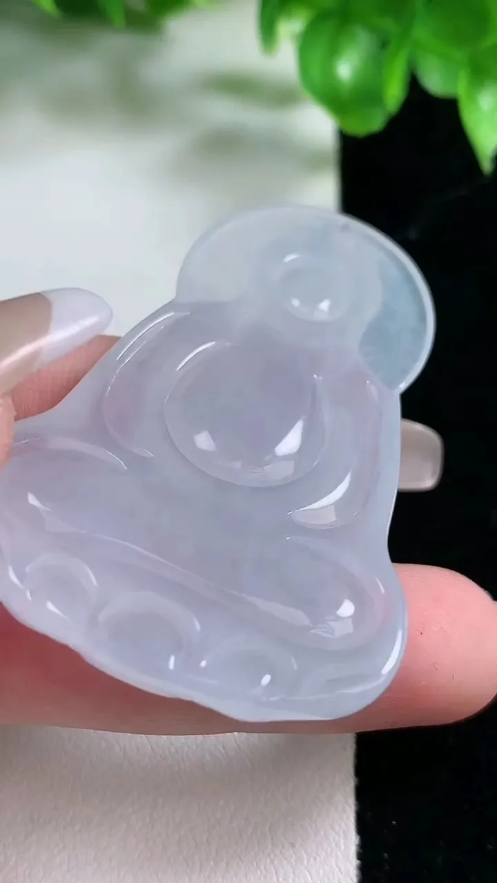 天然A货翡翠种紫罗兰观音菩萨吊坠，尺寸55-36.3-5.9，重量:19.59g
1月21日