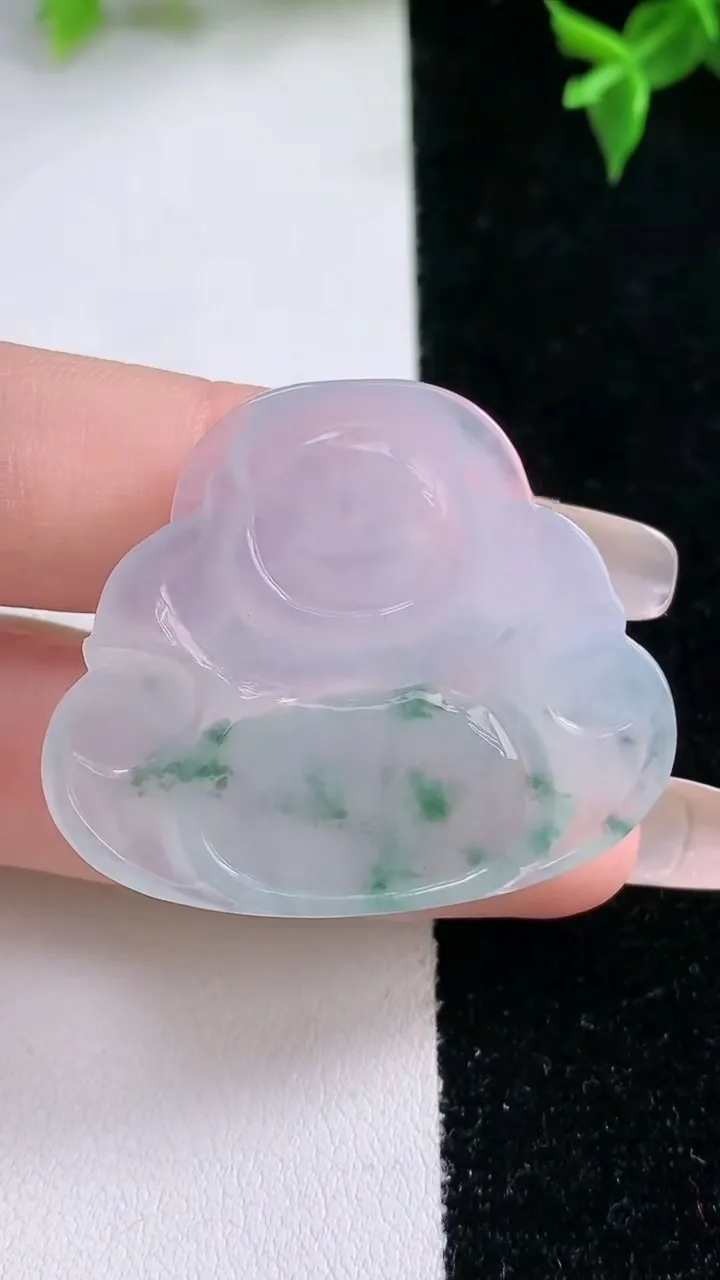 天然A货翡翠冰种飘花佛公吊坠，尺寸32-37.7-5，重量:10.61g
1月22日