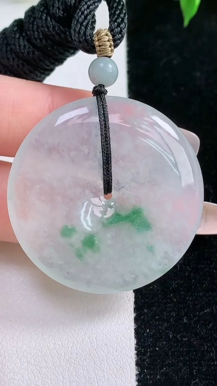 天然A货翡翠平安扣吊坠，尺寸38-5.5，重量:23.13g
1月22日