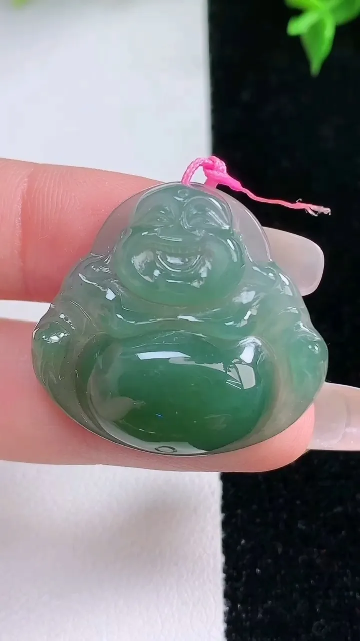 天然A货翡翠佛公吊坠，尺寸29.5-30.5-6.6，重量:8.68g
1月22日