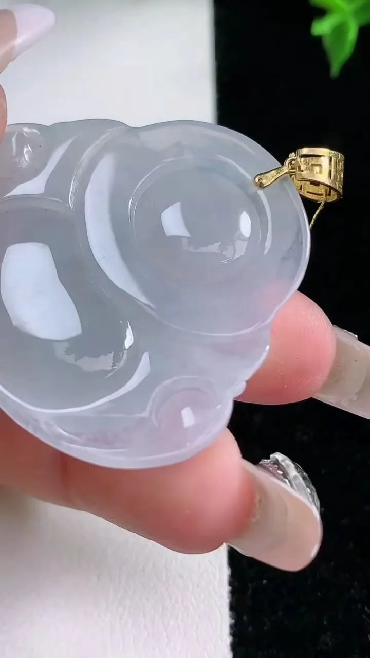 天然A货翡翠佛公吊坠，尺寸38-40.2-7，重量:15.99g
1月22日