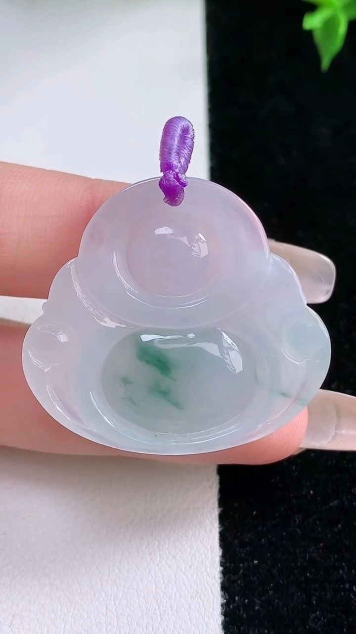 天然A货翡翠飘花佛公吊坠，尺寸31.6-34.8-6.4，重量:10.45g
1月22日