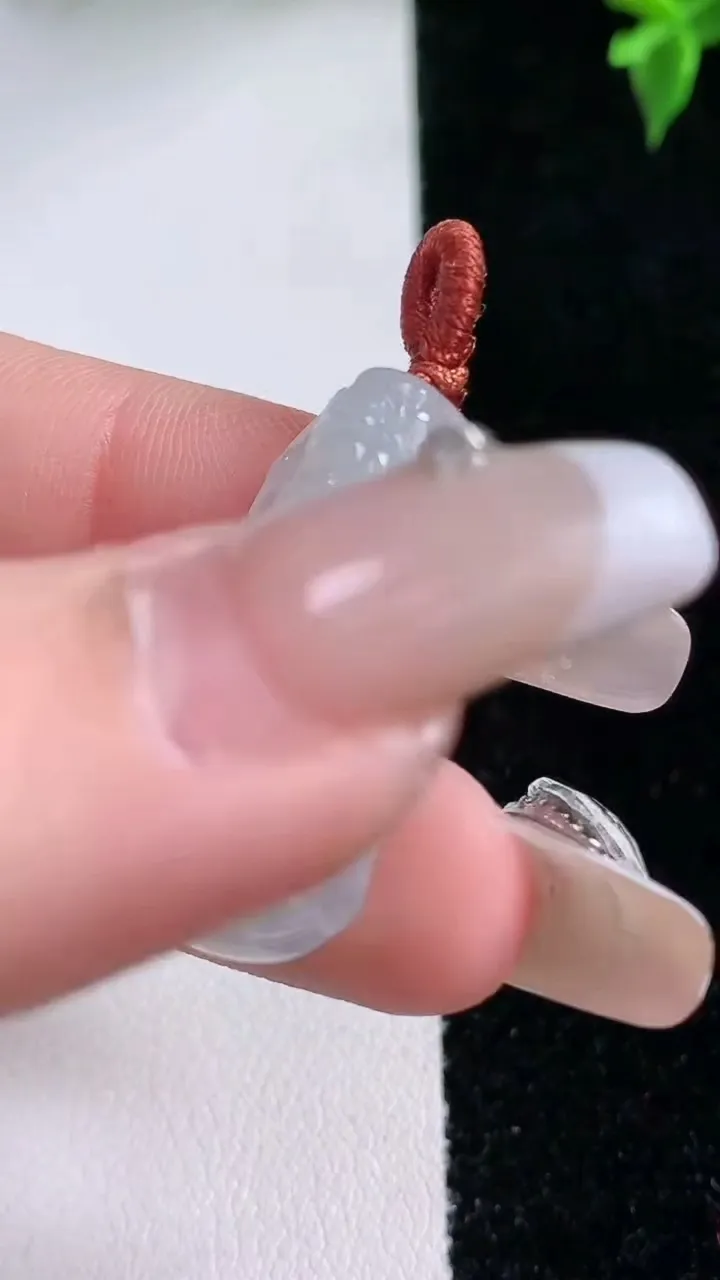 天然A货翡翠财神爷吊坠，尺寸30-15.4-6，重量:5.26g
1月22日