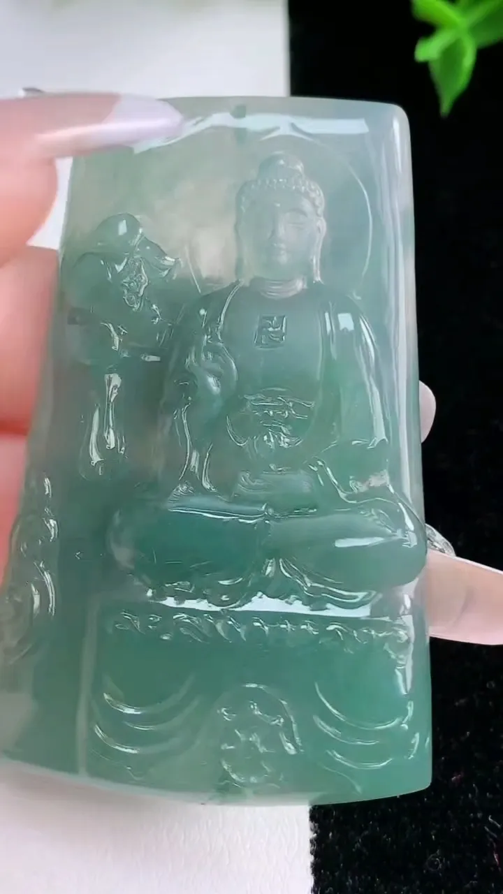 天然A货翡翠阿弥陀佛吊坠，尺寸61-35.3-5.5，重量:29.66g
1月22日