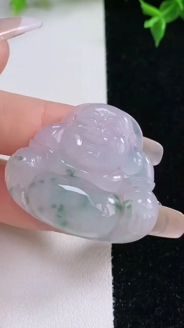 天然A货翡翠冰种飘花佛公吊坠，尺寸32-37.7-5，重量:10.61g
1月22日