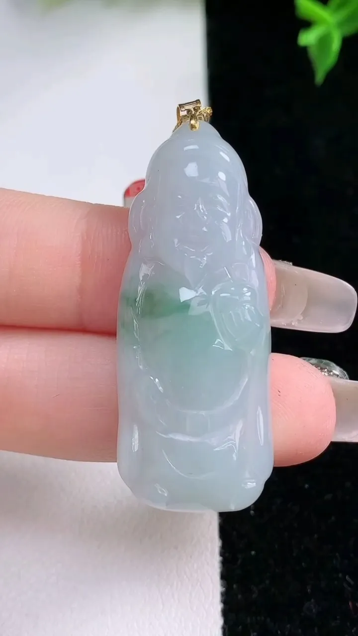 天然A货翡翠财神爷吊坠，尺寸41.3-17-5.7，重量:8.41g
1月22日