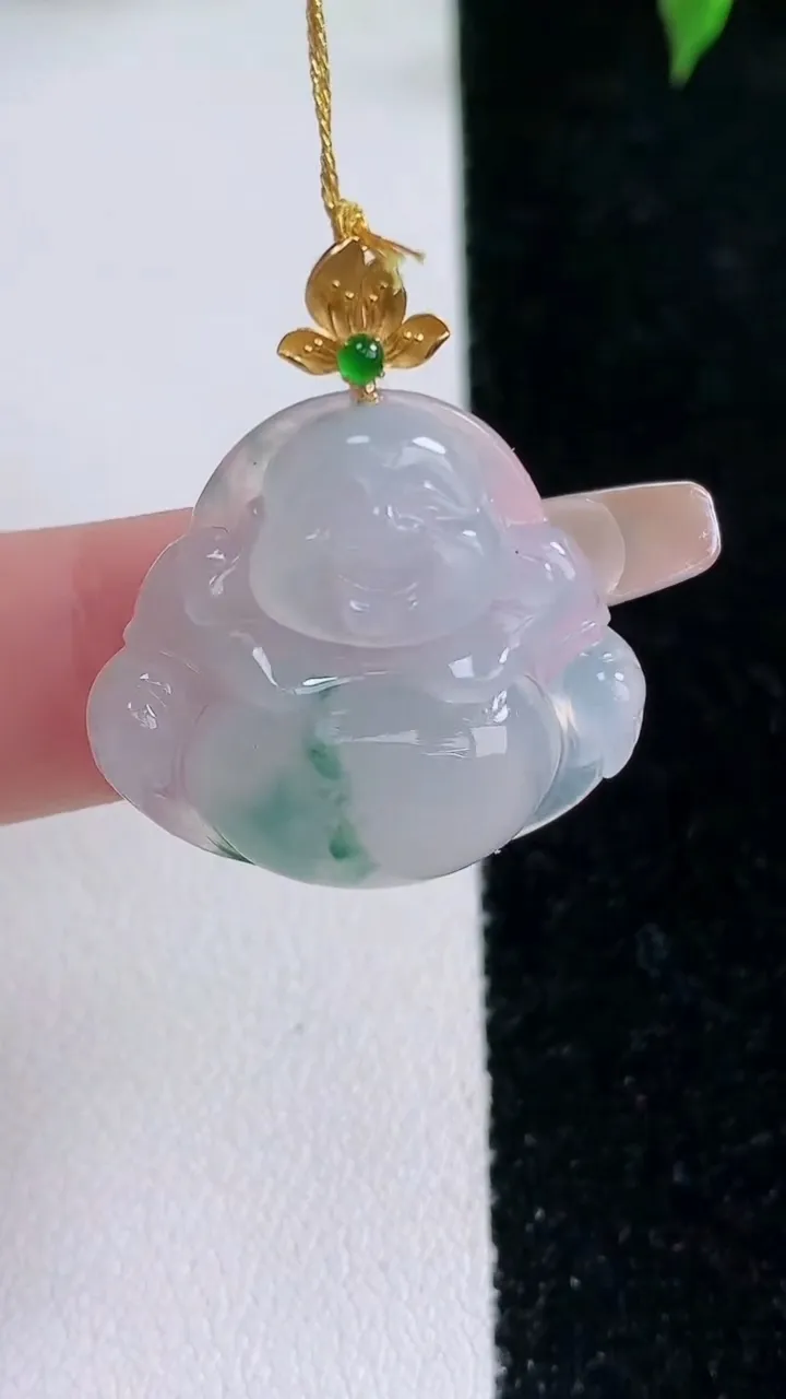 天然A货翡翠种飘花佛公吊坠，尺寸23.3-25.3-5.8，重量:5.27g
1月22日