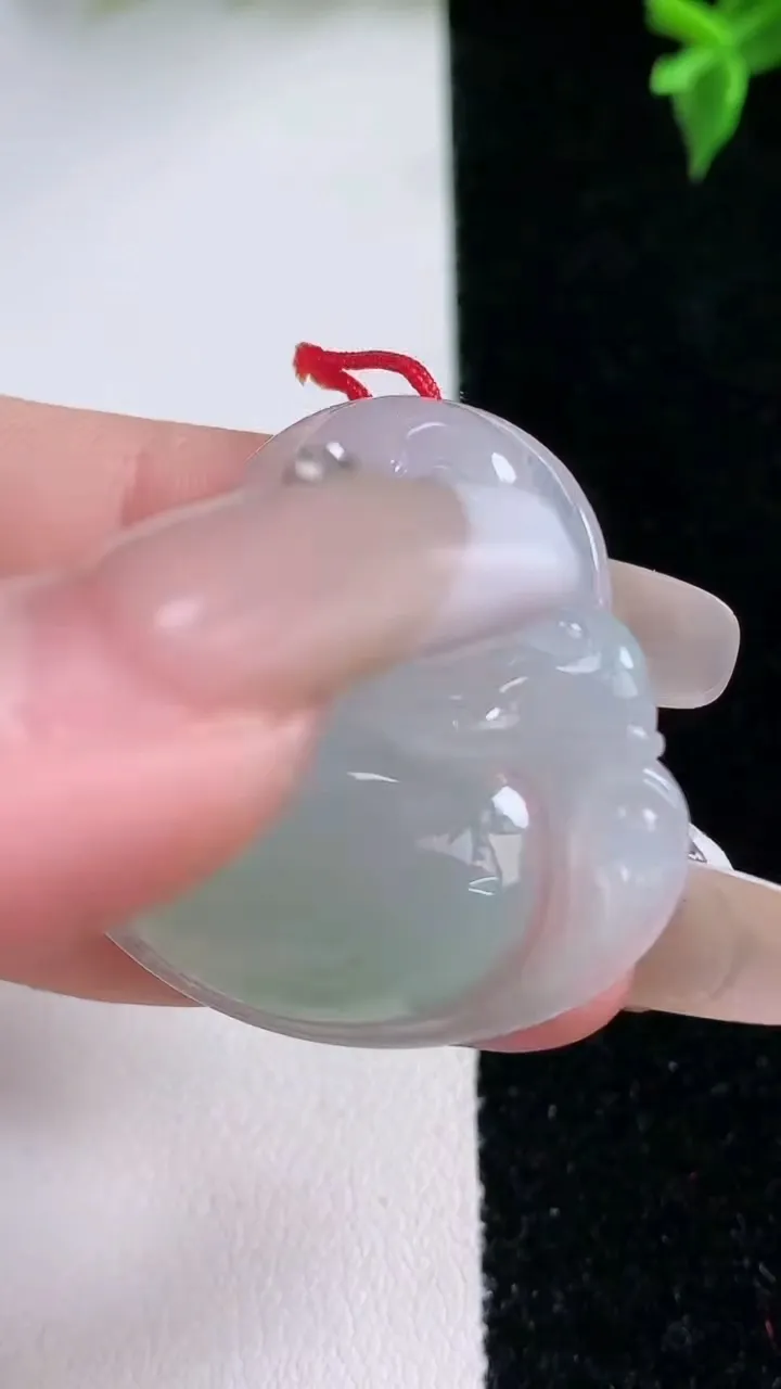 天然A货翡翠佛公吊坠，尺寸32-35.4-5.4，重量:9.13g
1月22日