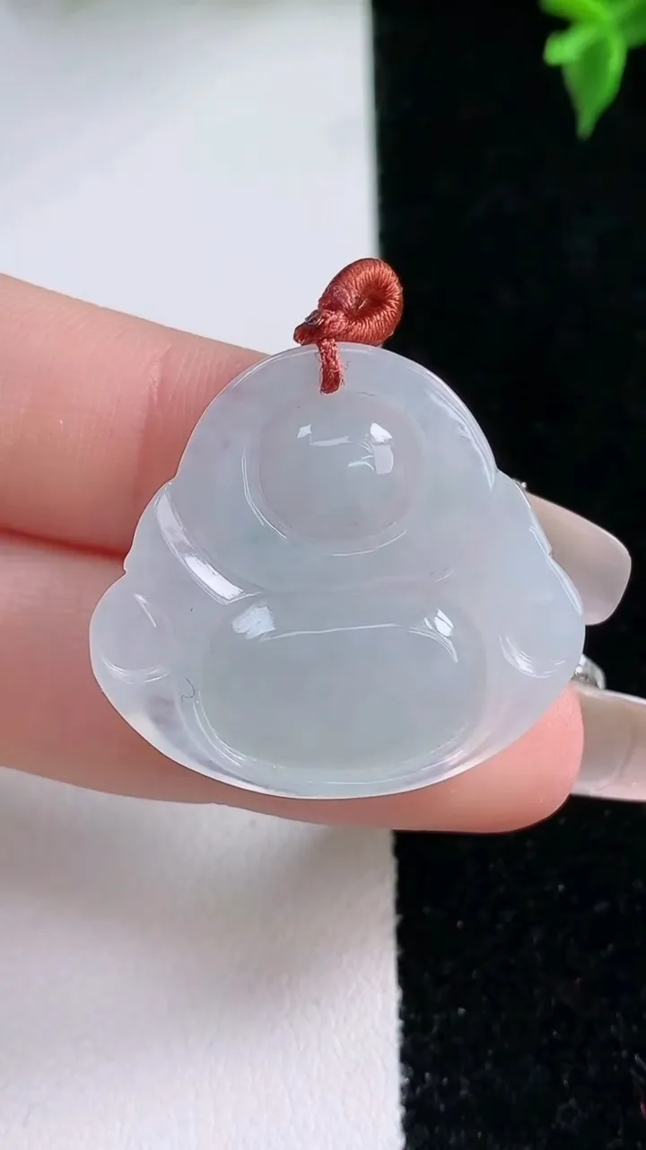 天然A货翡翠佛公吊坠，尺寸27-29.6-5.5，重量:6.35g
1月22日