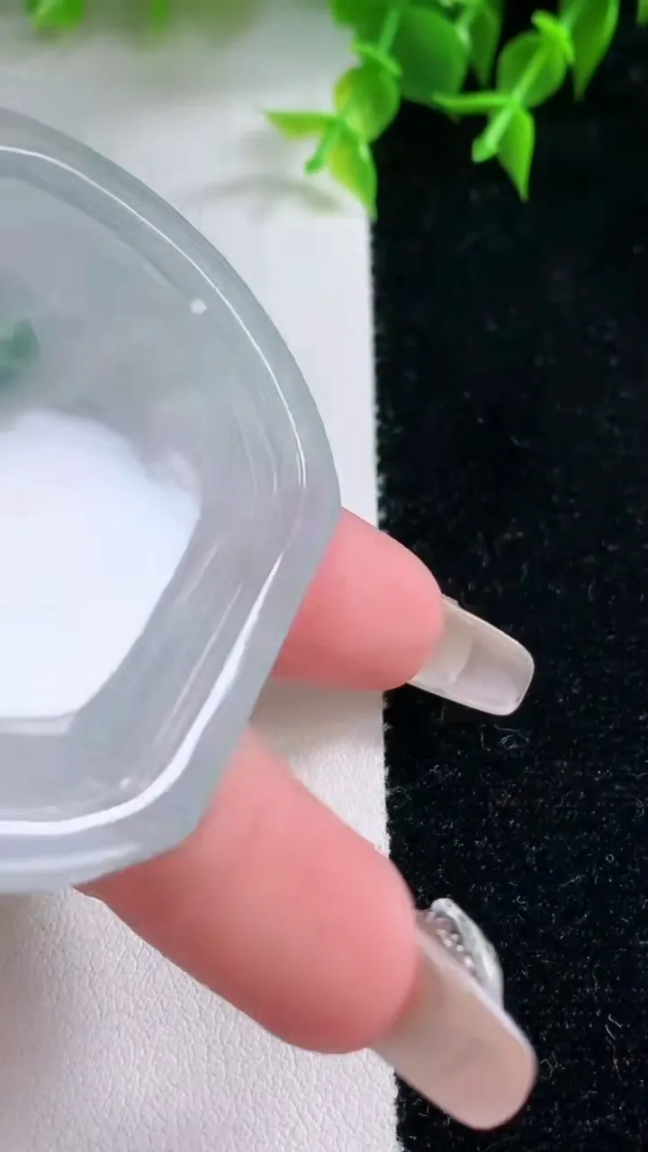 天然A货翡翠飘花山水观音菩萨吊坠，尺寸55.2-52-6，重量:34.60g
1月22日