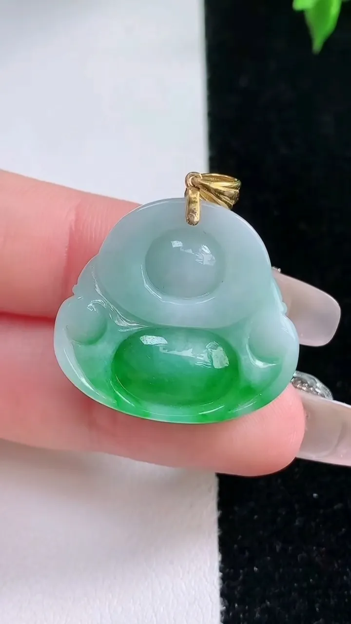 天然A货翡翠佛公吊坠，尺寸23.8-26-7.7，重量:17.21g
1月22日