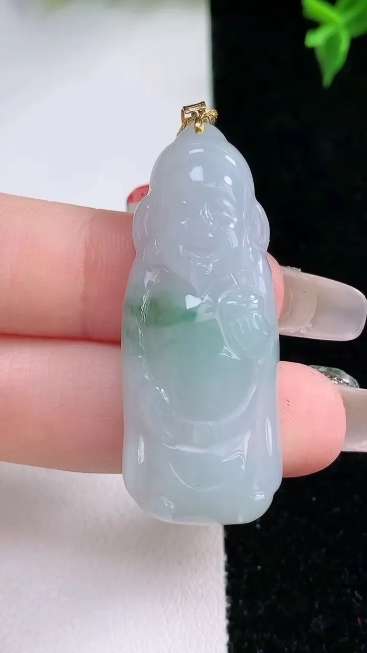 天然A货翡翠财神爷吊坠，尺寸41.3-17-5.7，重量:8.41g
1月22日