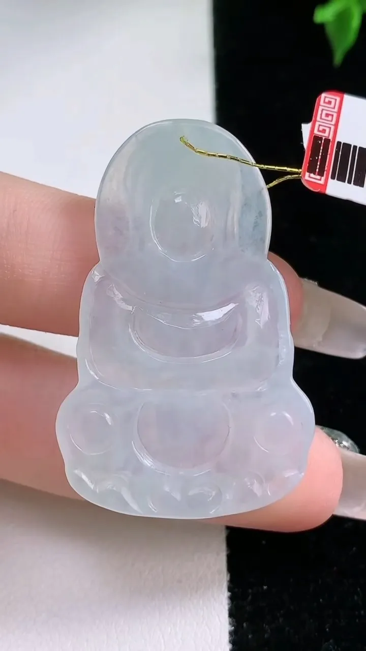 天然A货翡翠观音菩萨吊坠，尺寸40.8-27.4-3.3，重量:7.05g
1月22日