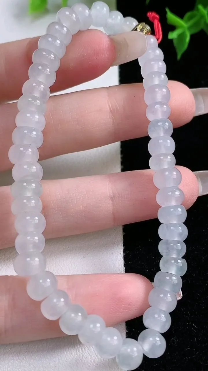 天然A货翡翠种白冰算盘珠手串，尺寸6.6-3.5-45颗，重量:18.38g1月22日
工厂直销收藏