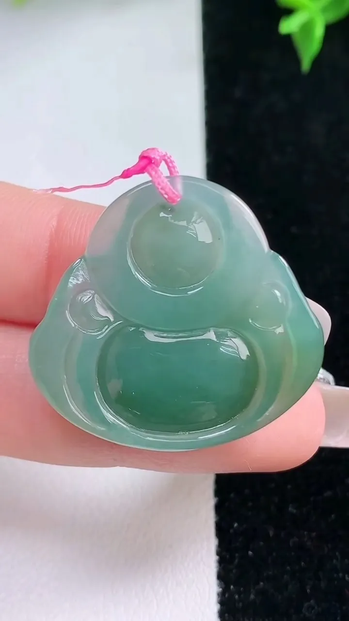 天然A货翡翠佛公吊坠，尺寸29.5-30.5-6.6，重量:8.68g
1月22日