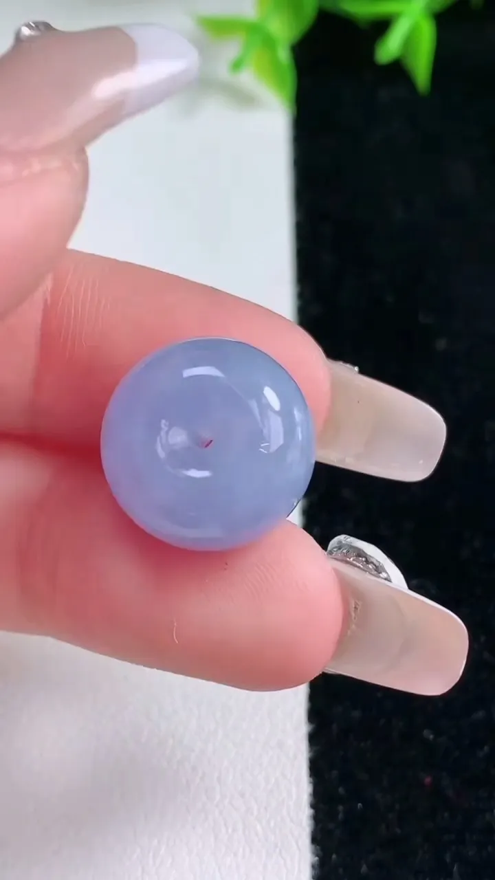 天然A货翡翠紫罗兰路路通吊坠，尺寸15-11.2，重量:5.40g
1月23日