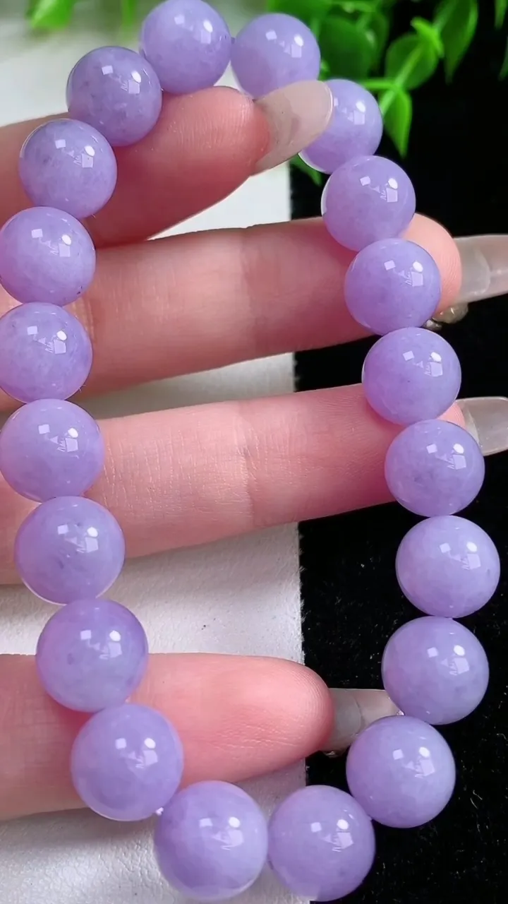 天然A货翡翠紫罗兰圆珠手串，尺寸9.8-20颗，重量:33.66g1月23日
工厂直销收藏佳品,种好