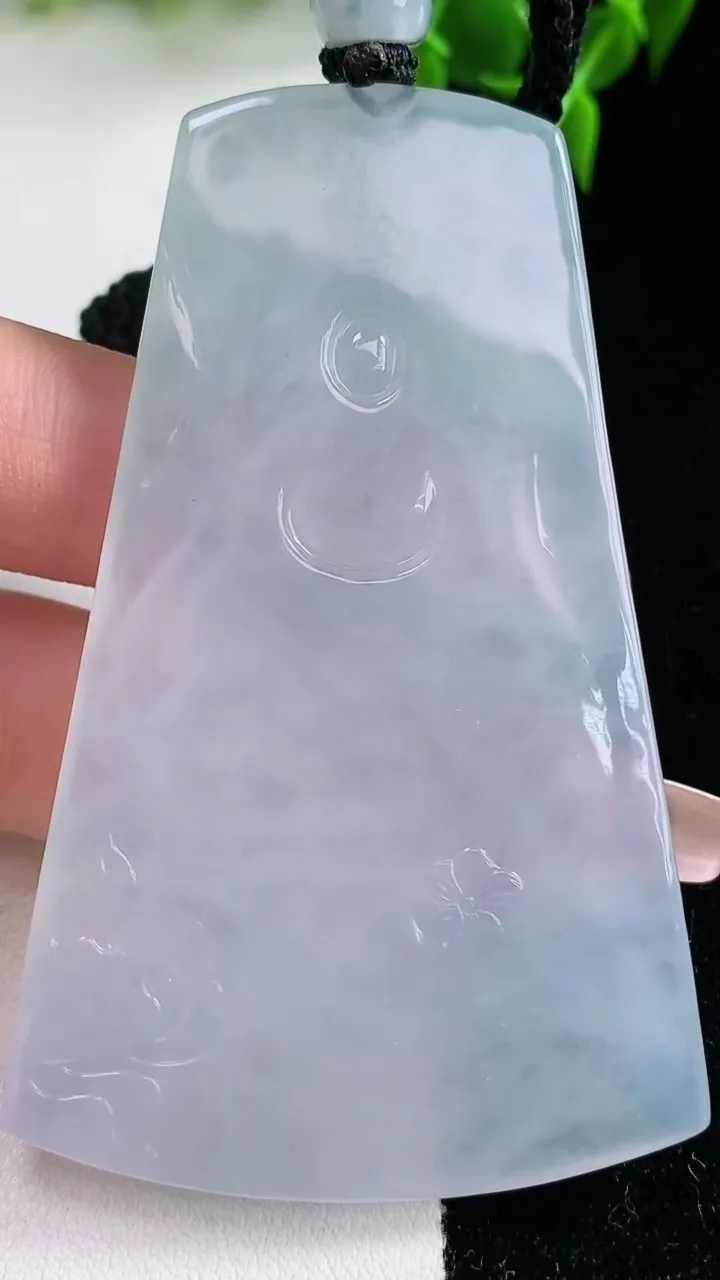 天然A货翡翠种紫罗兰普贤菩萨吊坠，尺寸71.4-44.2-5.6，重量:43.13g
1月23日