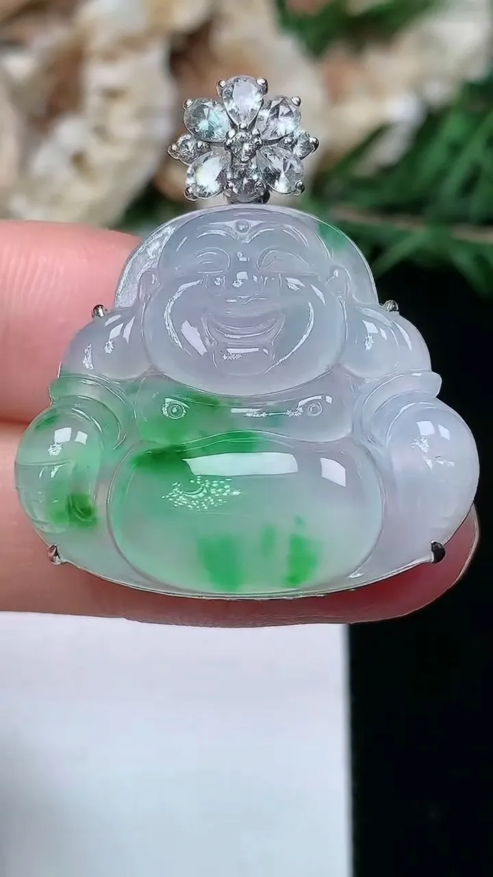 天然A货翡翠佛公吊坠，尺寸24-28.6-7.5，重量:6.81g
1月23日