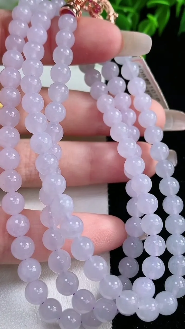 天然A货翡翠紫罗兰圆珠项链，尺寸5.8-108颗，重量:42.11g
1月23日