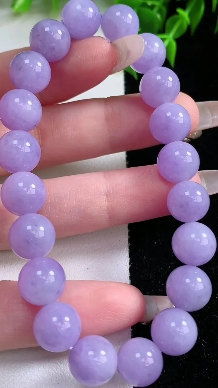 天然A货翡翠紫罗兰圆珠手串，尺寸9.8-20颗，重量:33.66g1月23日
工厂直销收藏佳品,种好
