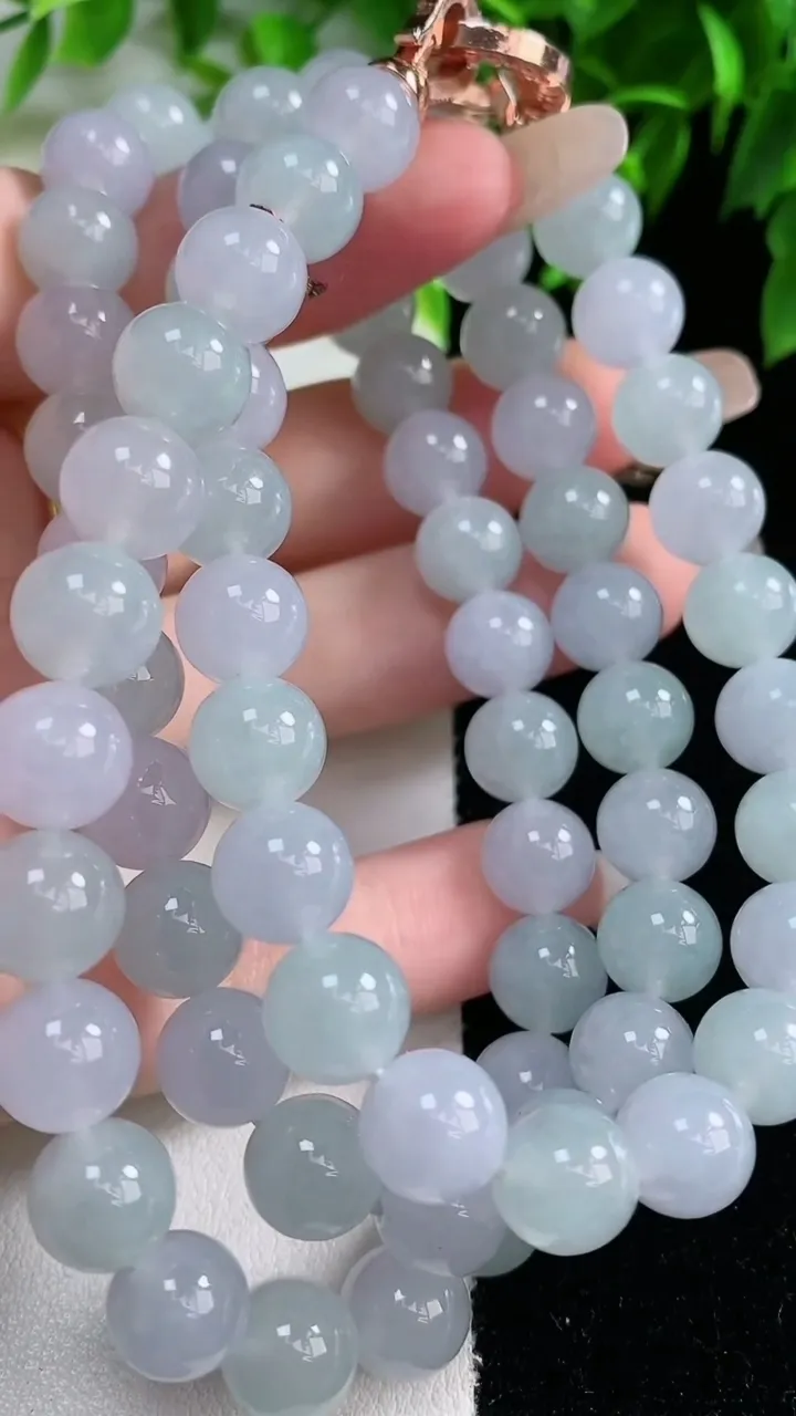 天然A货翡翠紫罗兰圆珠项链，尺寸9-70颗，重量:91.72g
1月23日