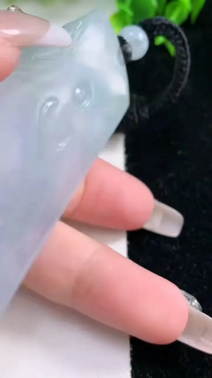 天然A货翡翠种紫罗兰普贤菩萨吊坠，尺寸71.4-44.2-5.6，重量:43.13g
1月23日