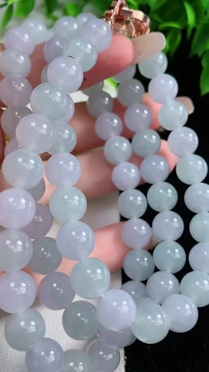 天然A货翡翠紫罗兰圆珠项链，尺寸9-70颗，重量:91.72g
1月23日