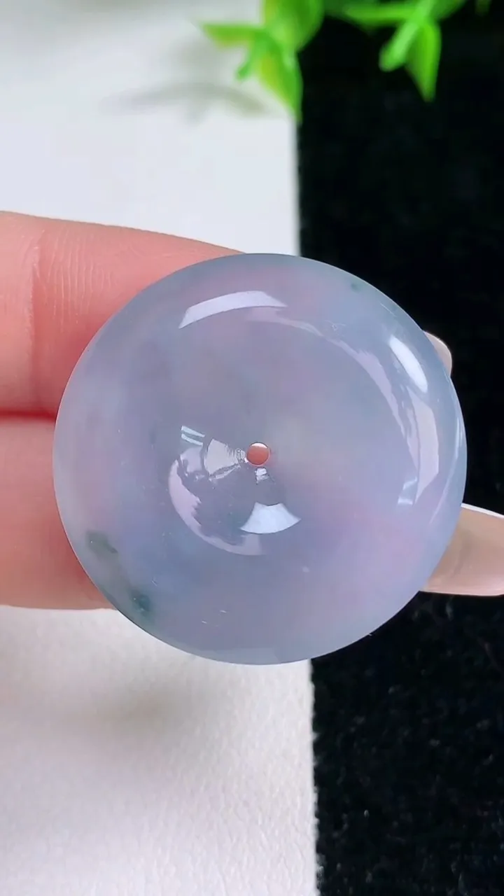 天然A货翡翠紫罗兰平安扣吊坠，尺寸29-5.7，重量:9.78g
1月23日