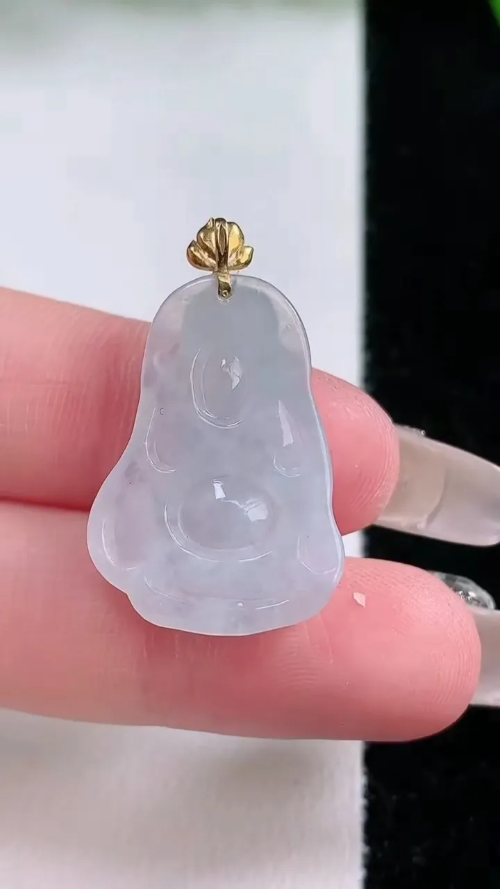 天然A货翡翠财神爷吊坠，尺寸24.5-14.8-4.8，重量:3.33g
1月23日