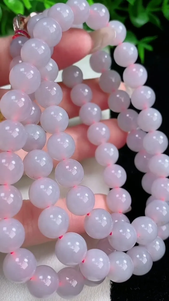 天然A货翡翠紫罗兰圆珠项链，尺寸9-70颗，重量:92.08g1月23日
工厂直销收藏佳品,种好水足，色泽均匀，有种有色，上手高大气！