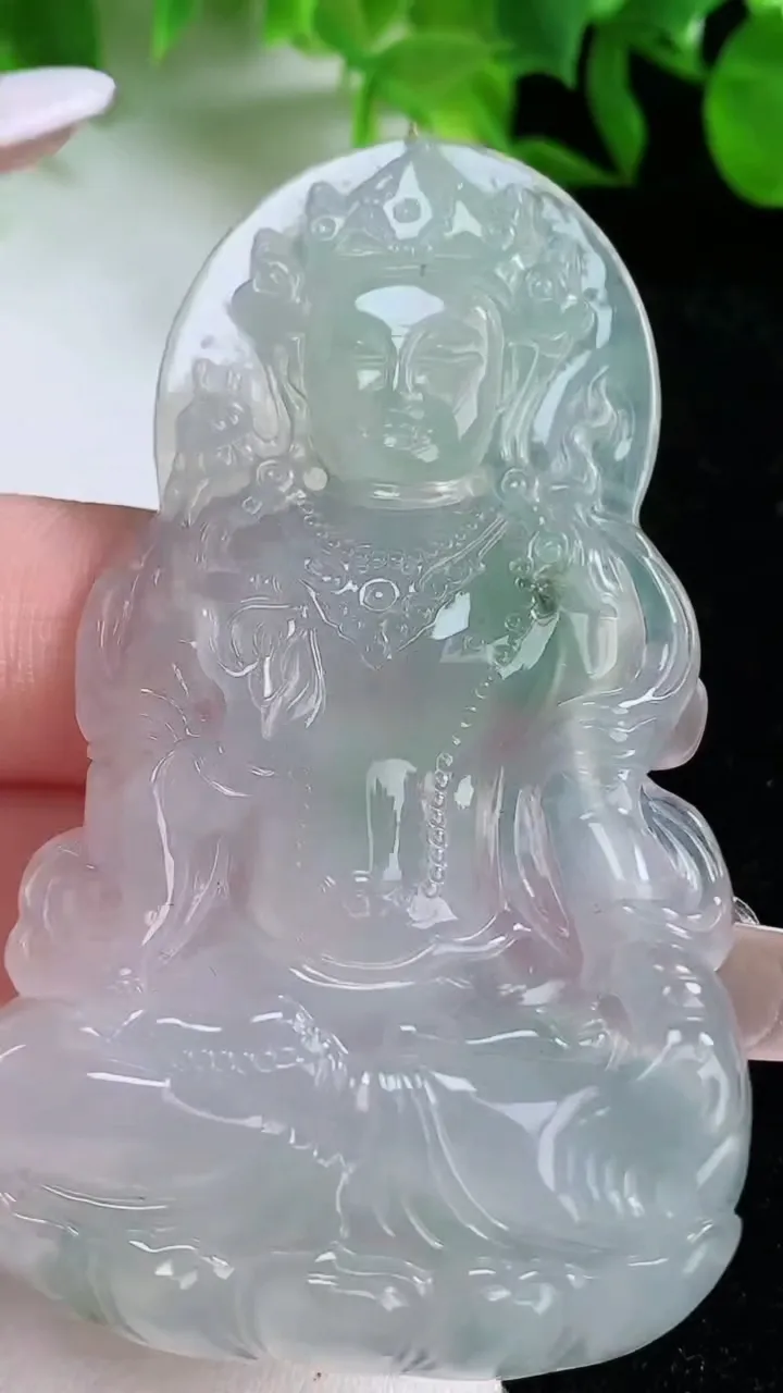 天然A货翡翠度母观音吊坠，尺寸68-40.8-5.5，重量:27.11g
1月24日