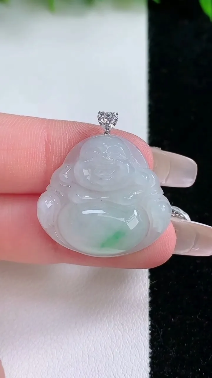 天然A货翡翠佛公吊坠，尺寸24-26.5-5.8，重量:5.91g
1月24日