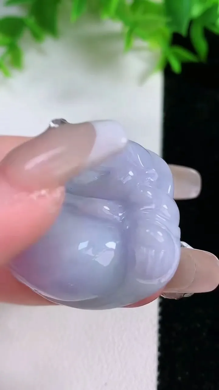 天然A货翡翠紫罗兰佛公吊坠，尺寸32.3-37-11.8，重量:22.87g
1月24日