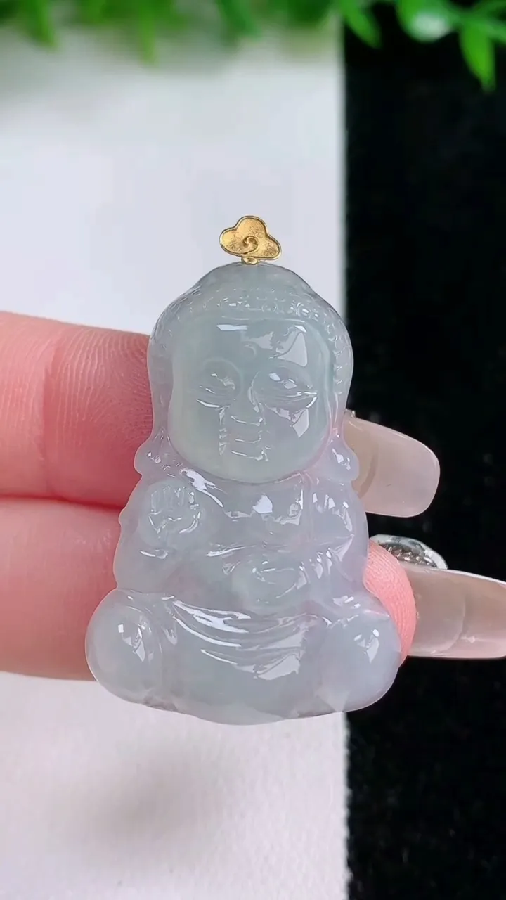 天然A货翡翠宝宝佛吊坠，尺寸36.2-24-5.2，重量:7.72g
1月24日