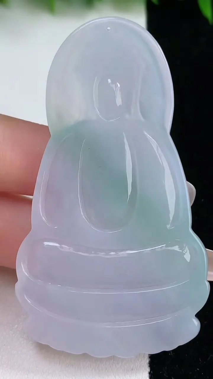 天然A货翡翠观音菩萨吊坠，尺寸69-39-5.8，重量:29.31g
1月24日