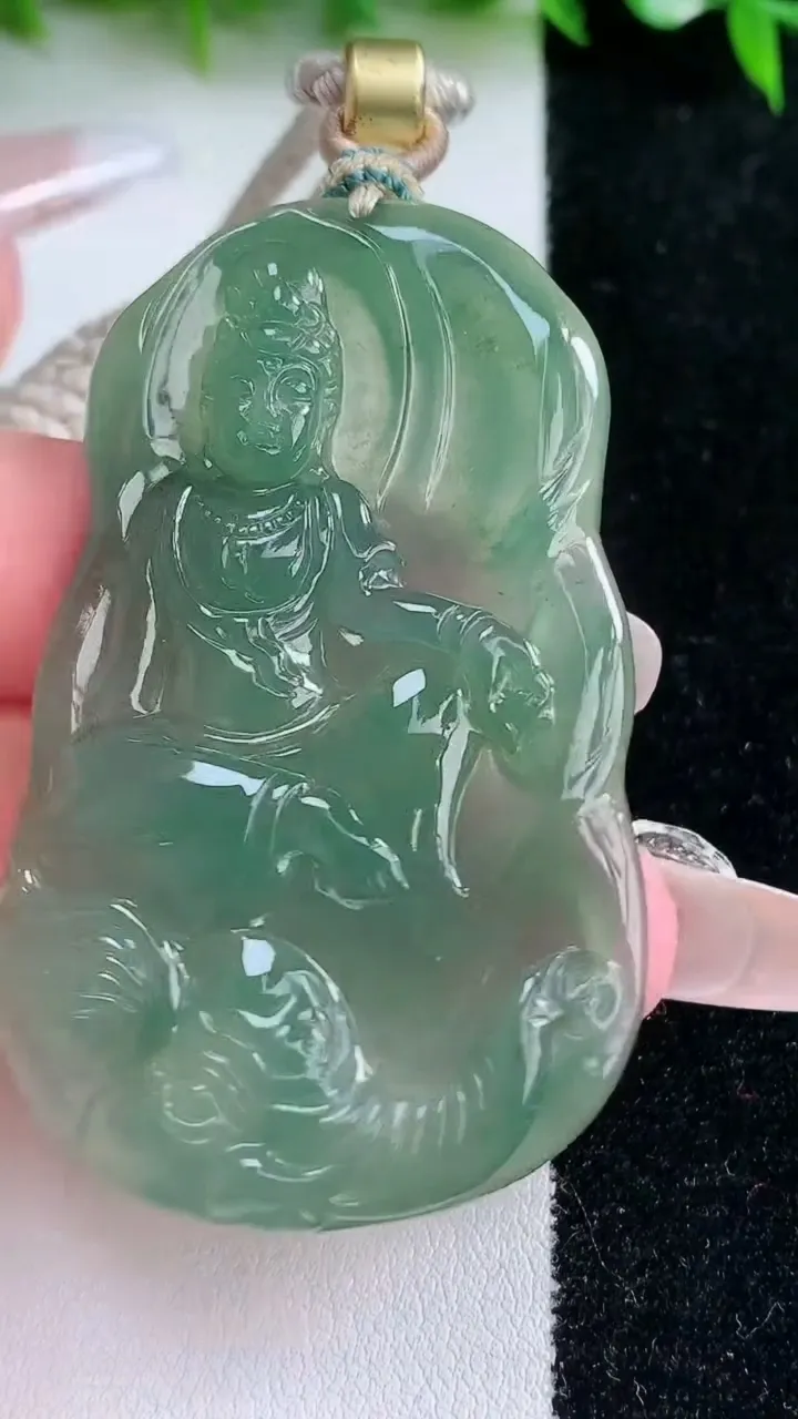 天然A货翡翠普贤菩萨吊坠，尺寸58.7-36-5，重量:36.45g
1月24日