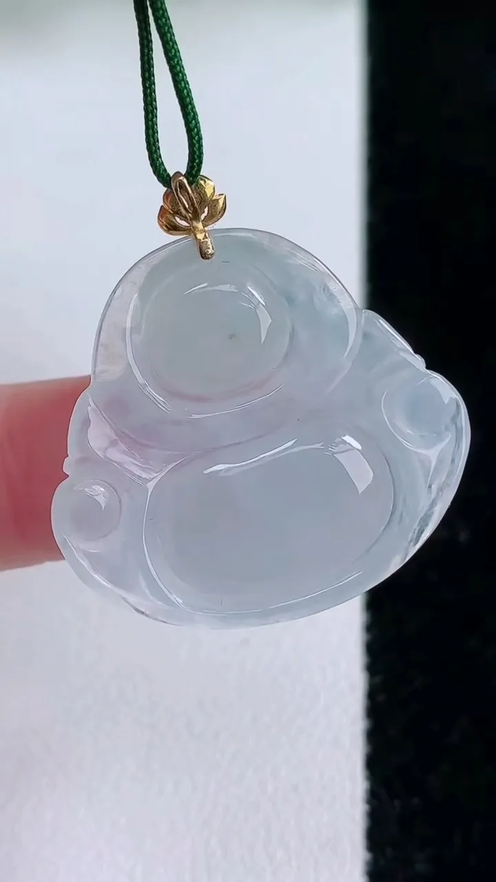 天然A货翡翠佛公吊坠，尺寸26.4-28.3-5.9，重量:5.41g
1月24日