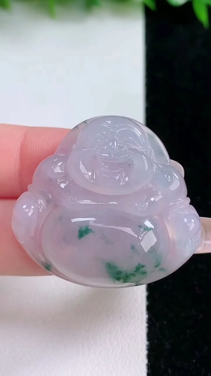 天然A货翡翠冰种飘花佛公吊坠，尺寸32.8-36-7，重量:13.80g
1月24日