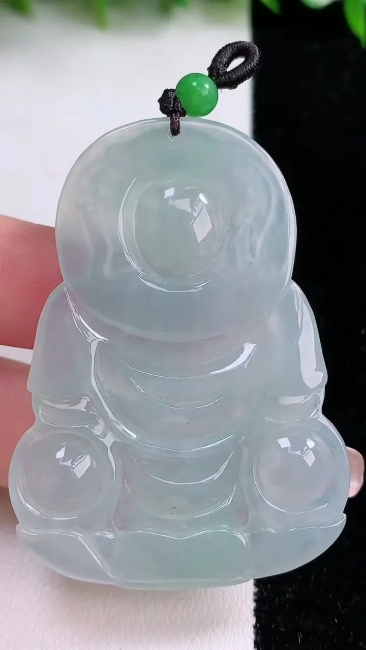 天然A货翡翠观音菩萨吊坠，尺寸55.7-40-4.6，重量:20.13g
1月24日