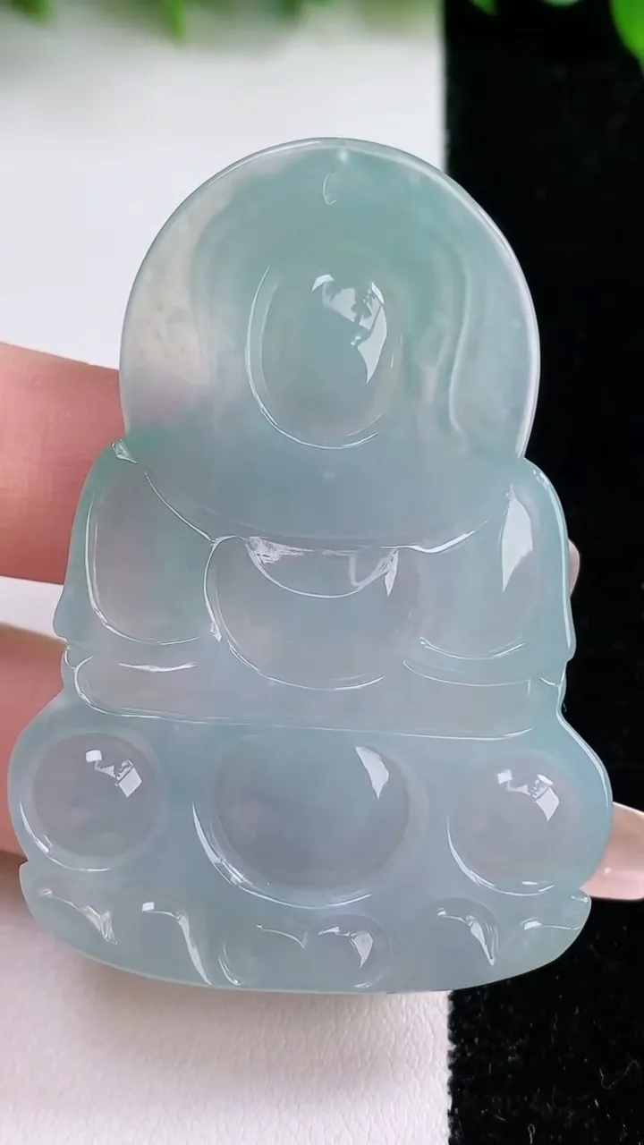 天然A货翡翠观音菩萨吊坠，尺寸56.6-40.5-5.4，重量:22.13g
1月24日