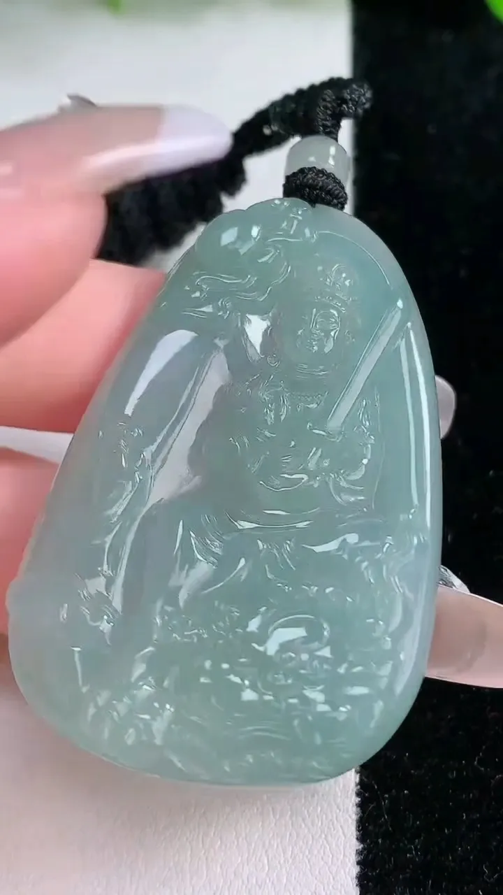 天然A货翡翠文殊菩萨吊坠，尺寸51.2-33.3-5，重量:21.33g
1月24日