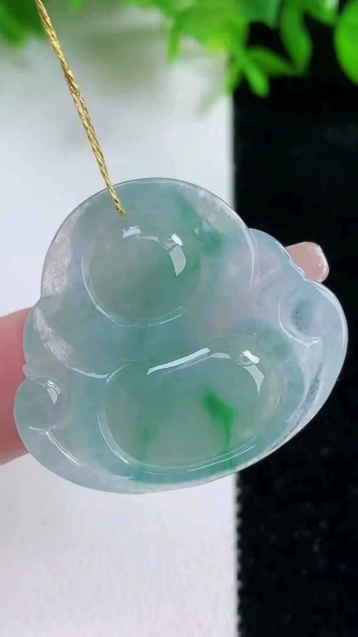 天然A货翡翠佛公吊坠，尺寸27.6-30.5-5.3，重量:7.16g
1月24日