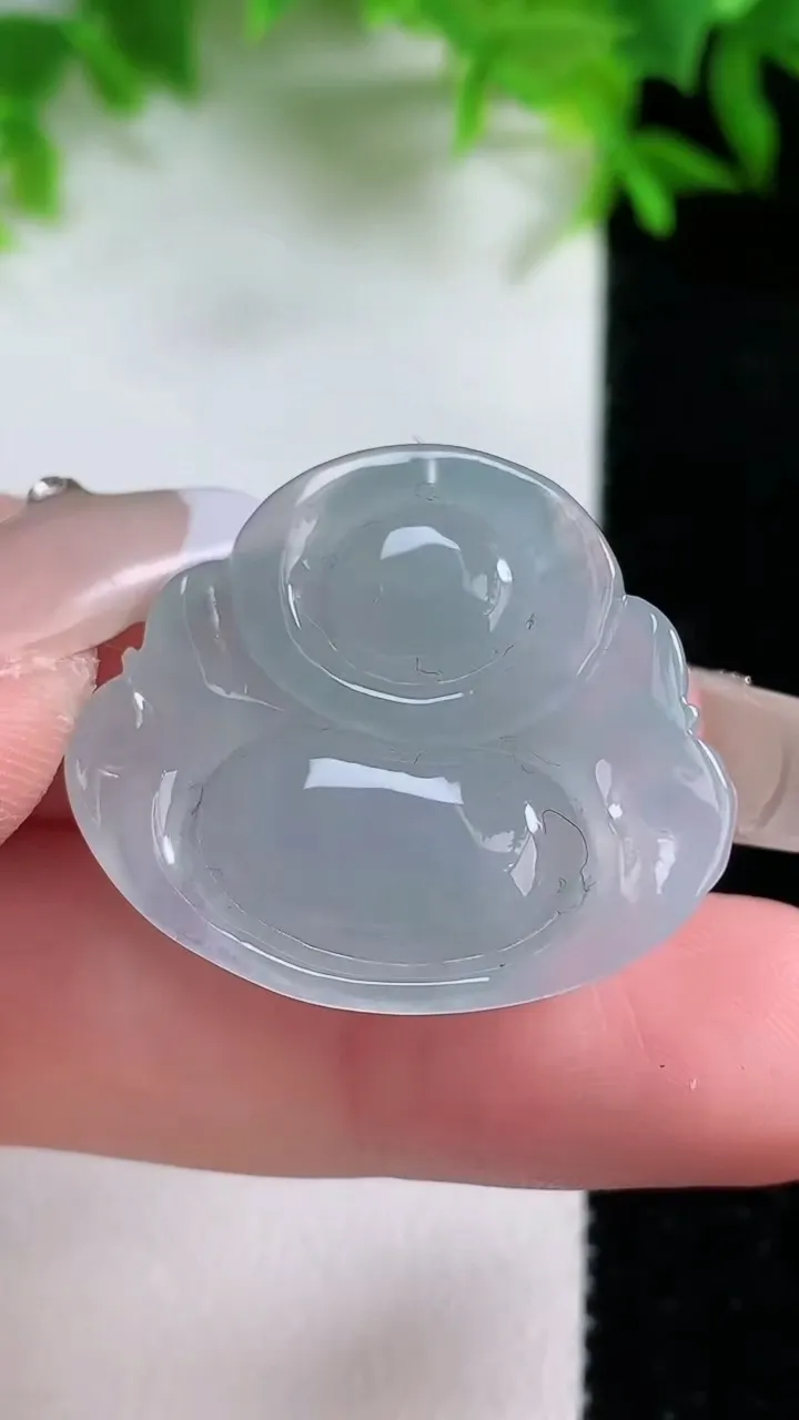 天然A货翡翠佛公吊坠，尺寸25.4-29.5-7.4，重量:8.23g
1月24日