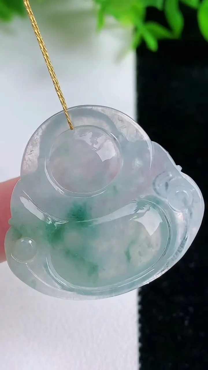 天然A货翡翠冰种飘花佛公吊坠，尺寸30.2-32.3-6.8，重量:9.16g
1月24日