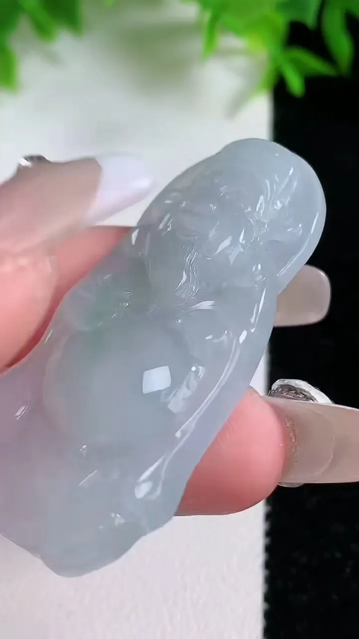 天然A货翡翠财神爷吊坠，尺寸47.8-25-5.7，重量:12.63g
1月24日