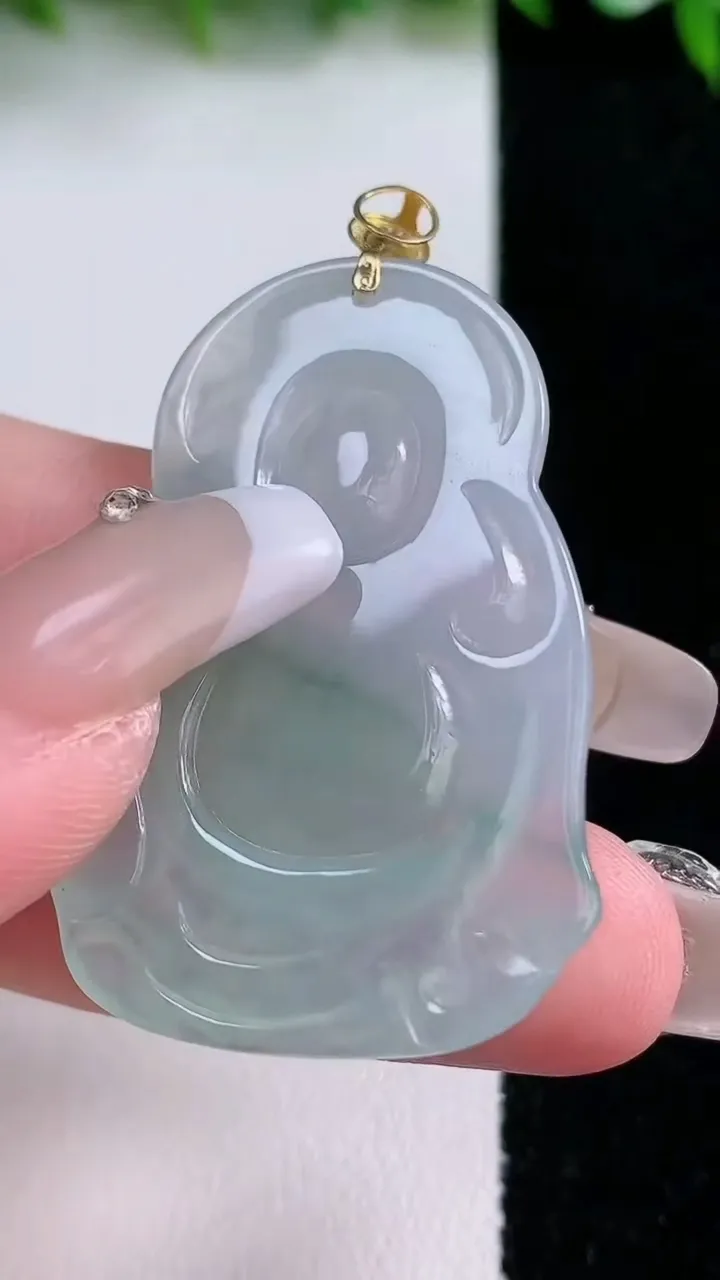 天然A货翡翠财神爷吊坠，尺寸43.8-26.5-4.9，重量:10.29g
1月24日